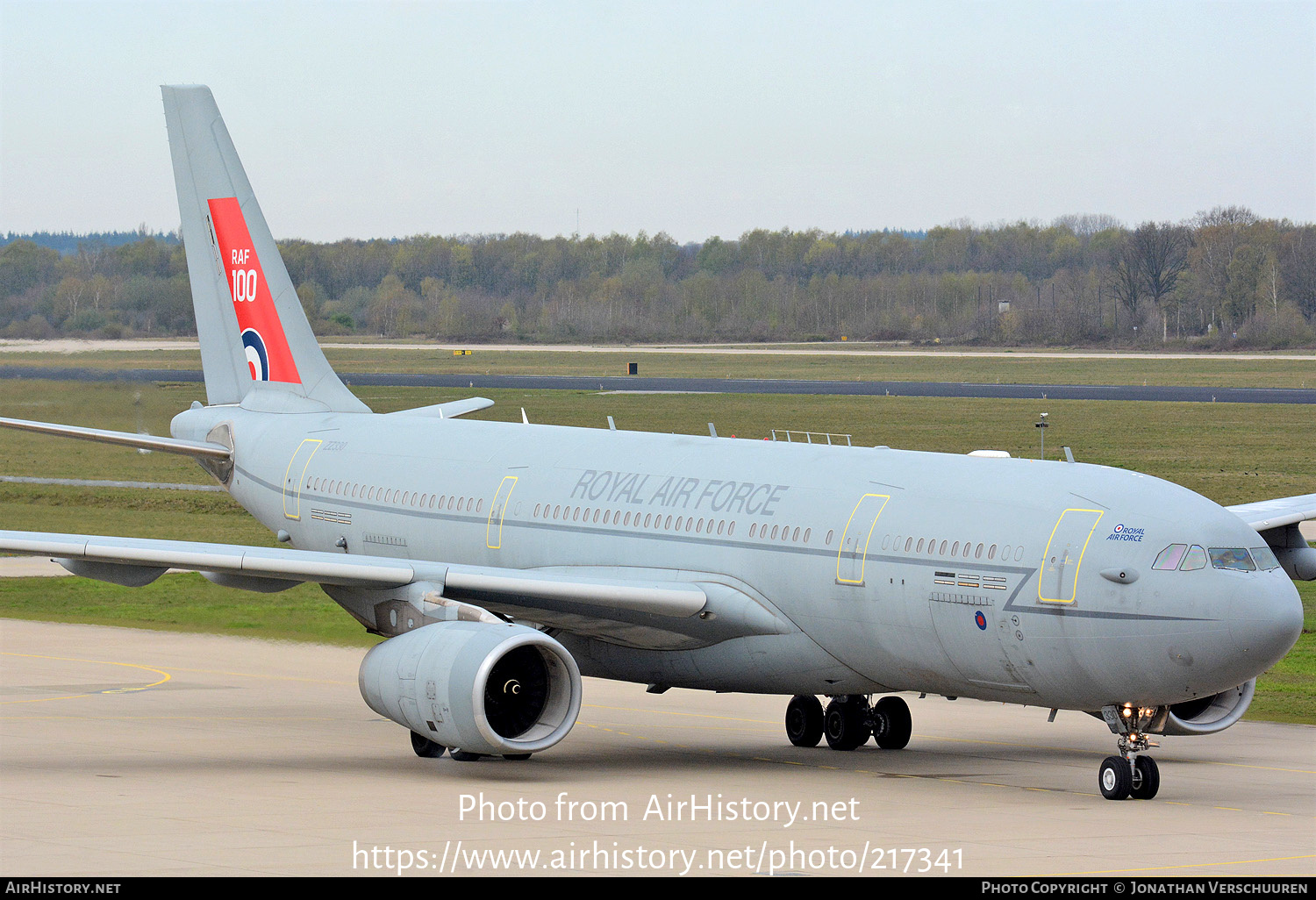 Aircraft Photo of ZZ330 | Airbus A330 Voyager KC2 (A330-243MRTT) | UK - Air Force | AirHistory.net #217341