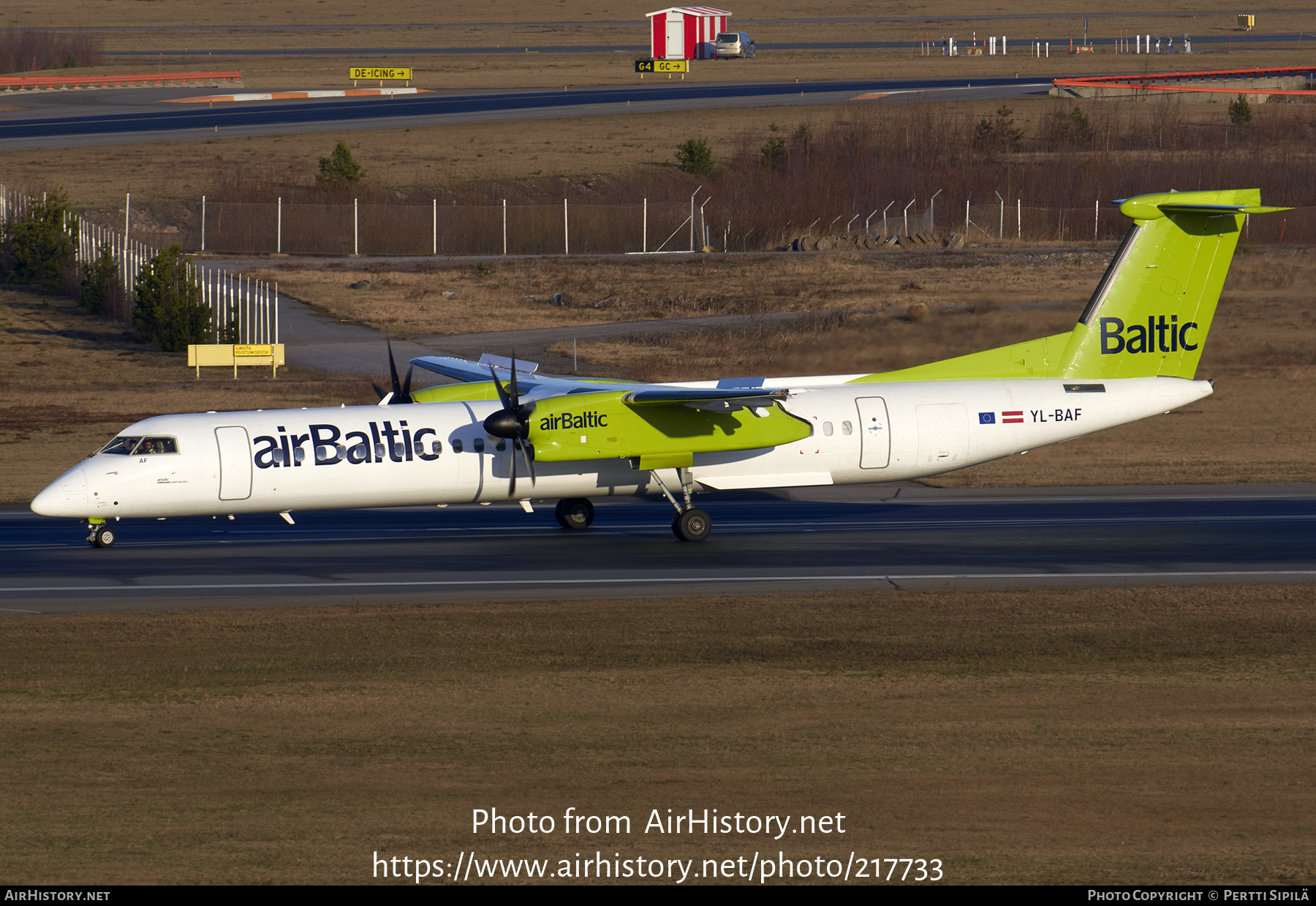 Aircraft Photo of YL-BAF | Bombardier DHC-8-402 Dash 8 | AirBaltic | AirHistory.net #217733