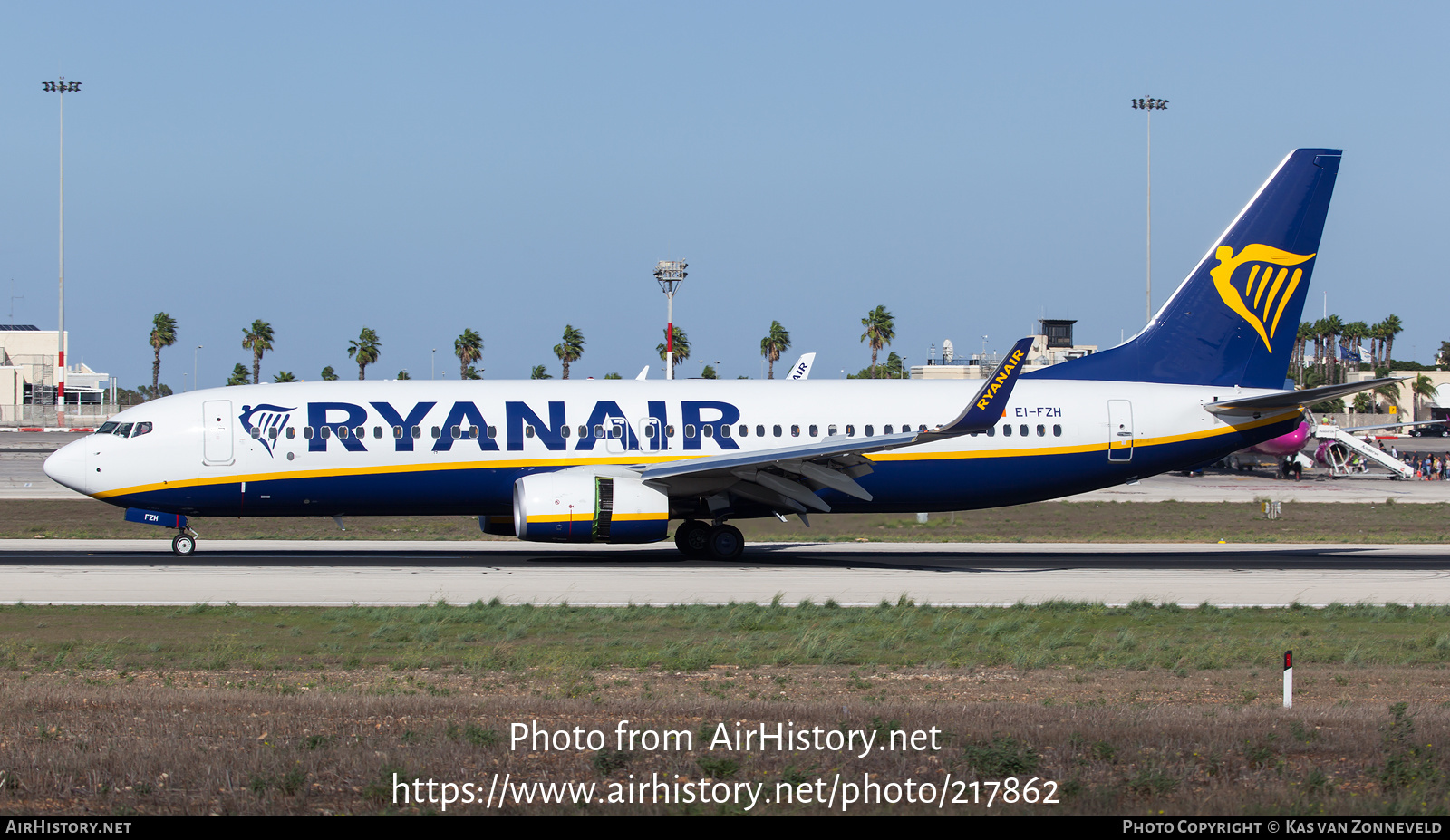 Aircraft Photo of EI-FZH | Boeing 737-800 | Ryanair | AirHistory.net #217862