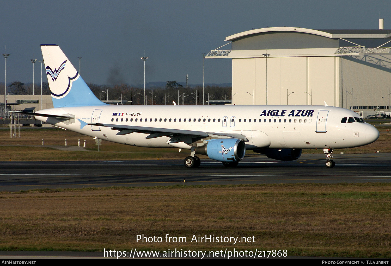 Aircraft Photo of F-GJVF | Airbus A320-211 | Aigle Azur | AirHistory.net #217868