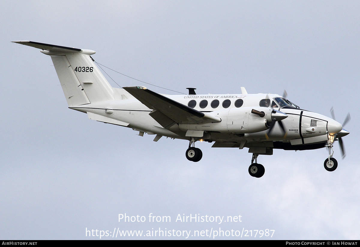 Aircraft Photo of 94-0326 / 40326 | Hawker Beechcraft C-12V-1 Huron (B200C) | USA - Army | AirHistory.net #217987