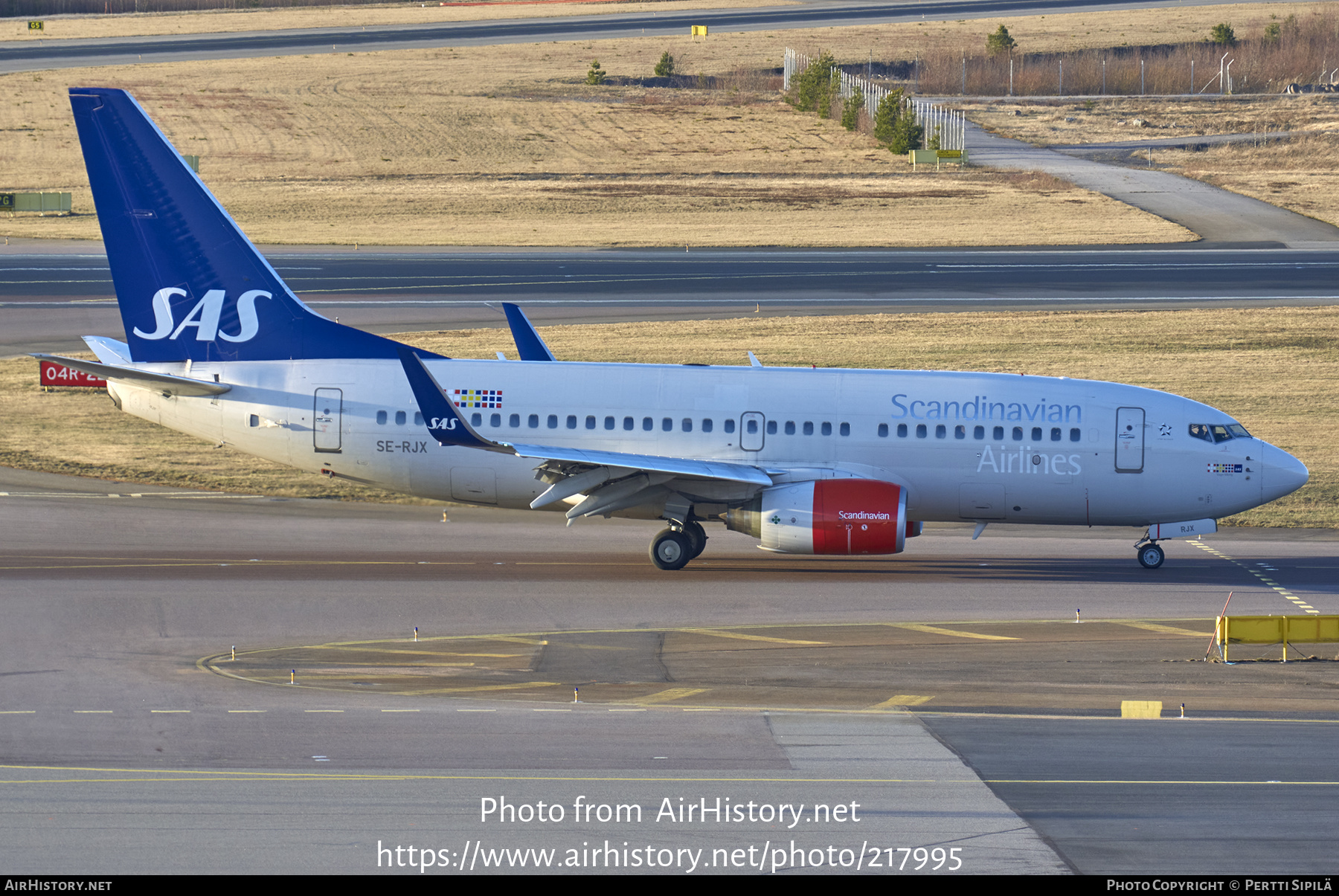 Aircraft Photo of SE-RJX | Boeing 737-76N | Scandinavian Airlines - SAS | AirHistory.net #217995