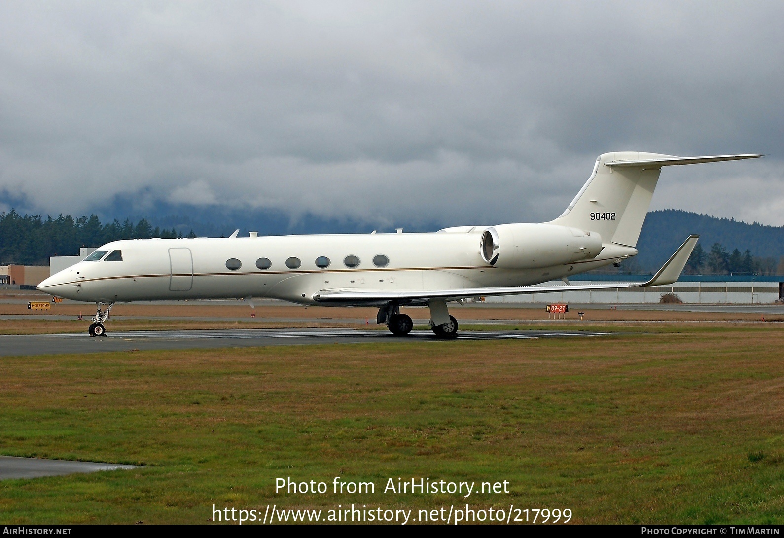 Aircraft Photo of 99-0402 / 90402 | Gulfstream Aerospace C-37A Gulfstream V (G-V) | USA - Air Force | AirHistory.net #217999