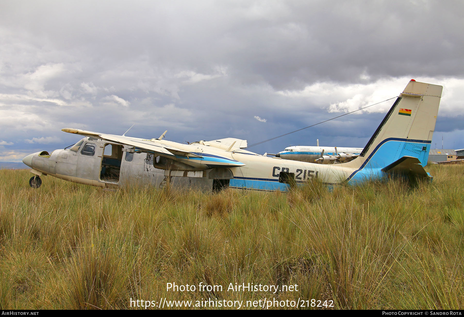 Aircraft Photo of CP-2151 | Aero Commander 690 Turbo Commander | AirHistory.net #218242