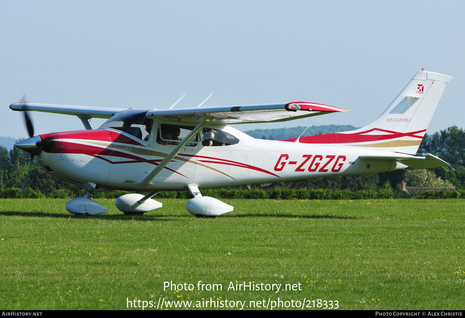 Aircraft Photo of G-ZGZG | Cessna 182T Skylane | AirHistory.net #218333