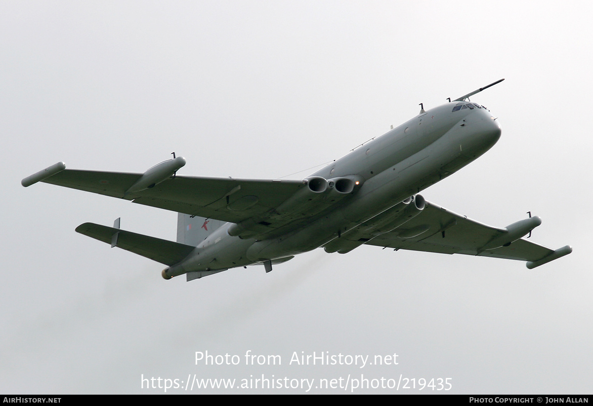 Aircraft Photo of XW664 | Hawker Siddeley HS-801 Nimrod R.1P | UK - Air Force | AirHistory.net #219435