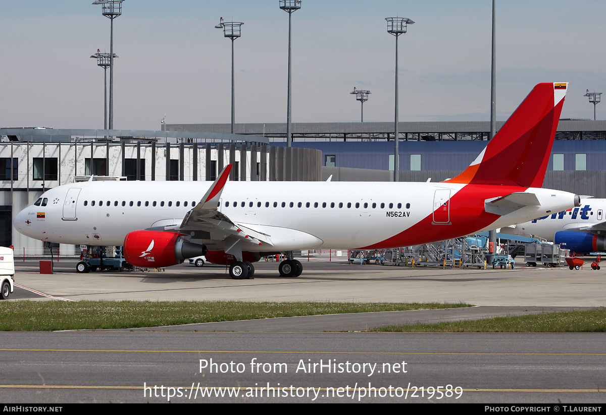 Aircraft Photo of N562AV | Airbus A320-214 | Avianca | AirHistory.net #219589