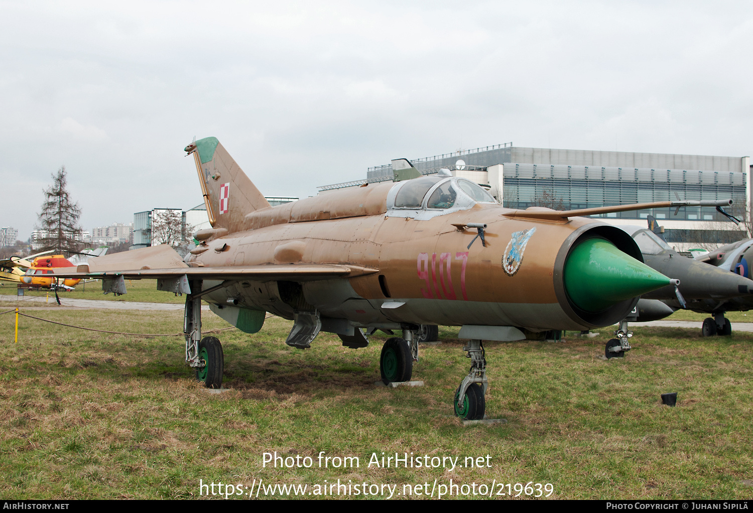 Aircraft Photo of 9107 | Mikoyan-Gurevich MiG-21MF | Poland - Air Force | AirHistory.net #219639