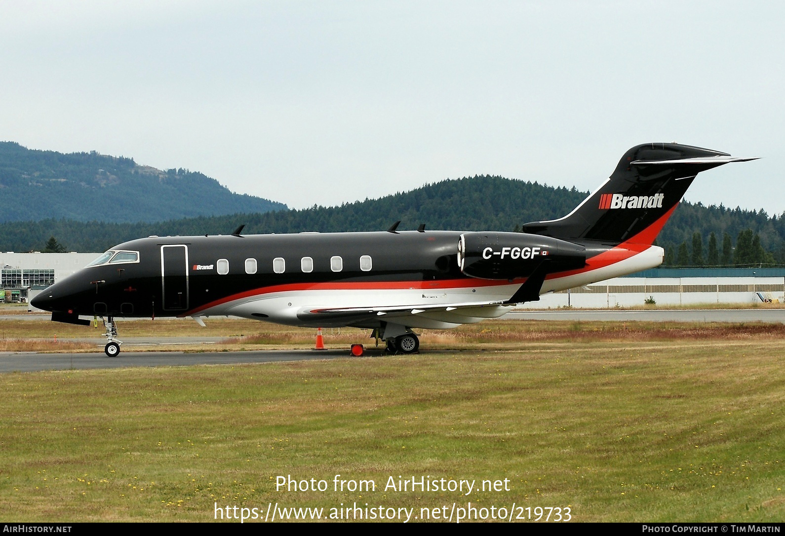 Aircraft Photo of C-FGGF | Bombardier Challenger 300 (BD-100-1A10) | AirHistory.net #219733