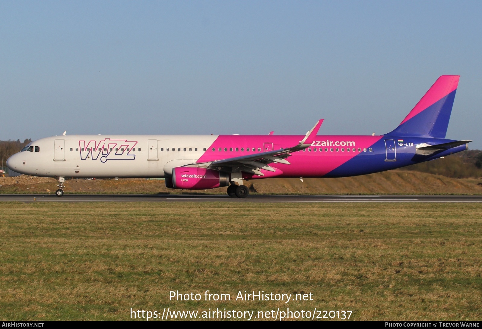 Aircraft Photo of HA-LTB | Airbus A321-231 | Wizz Air | AirHistory.net #220137