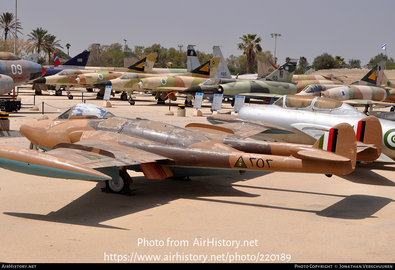 aircraft-photo-of-353-de-havilland-d-h-112-venom-fb50-iraq-air