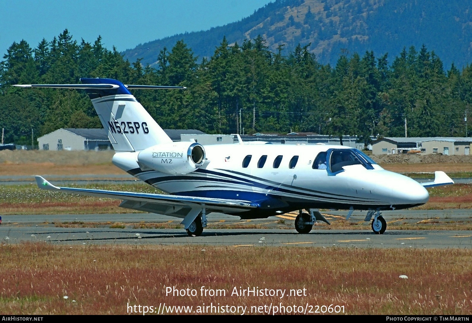 Aircraft Photo of N525PG | Cessna 525 CitationJet M2 | AirHistory.net #220601