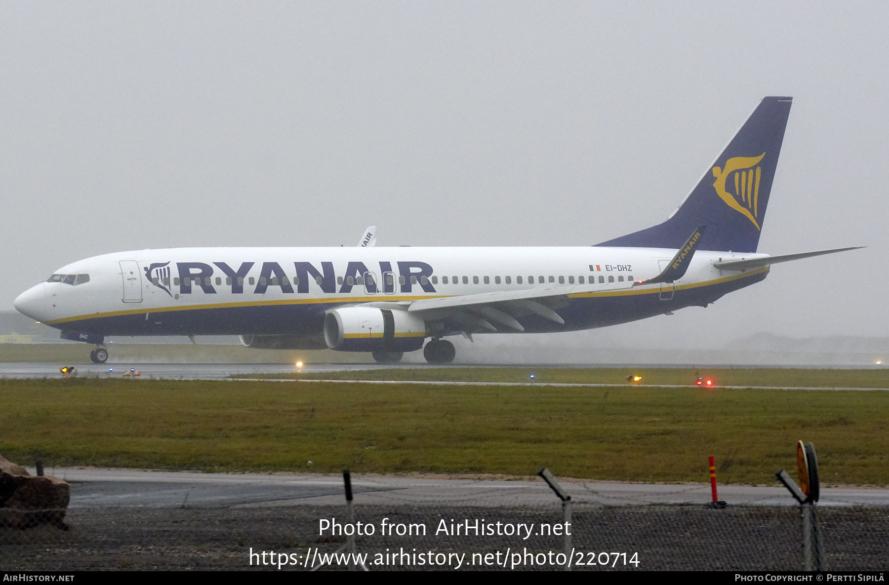 Aircraft Photo of EI-DHZ | Boeing 737-8AS | Ryanair | AirHistory.net #220714