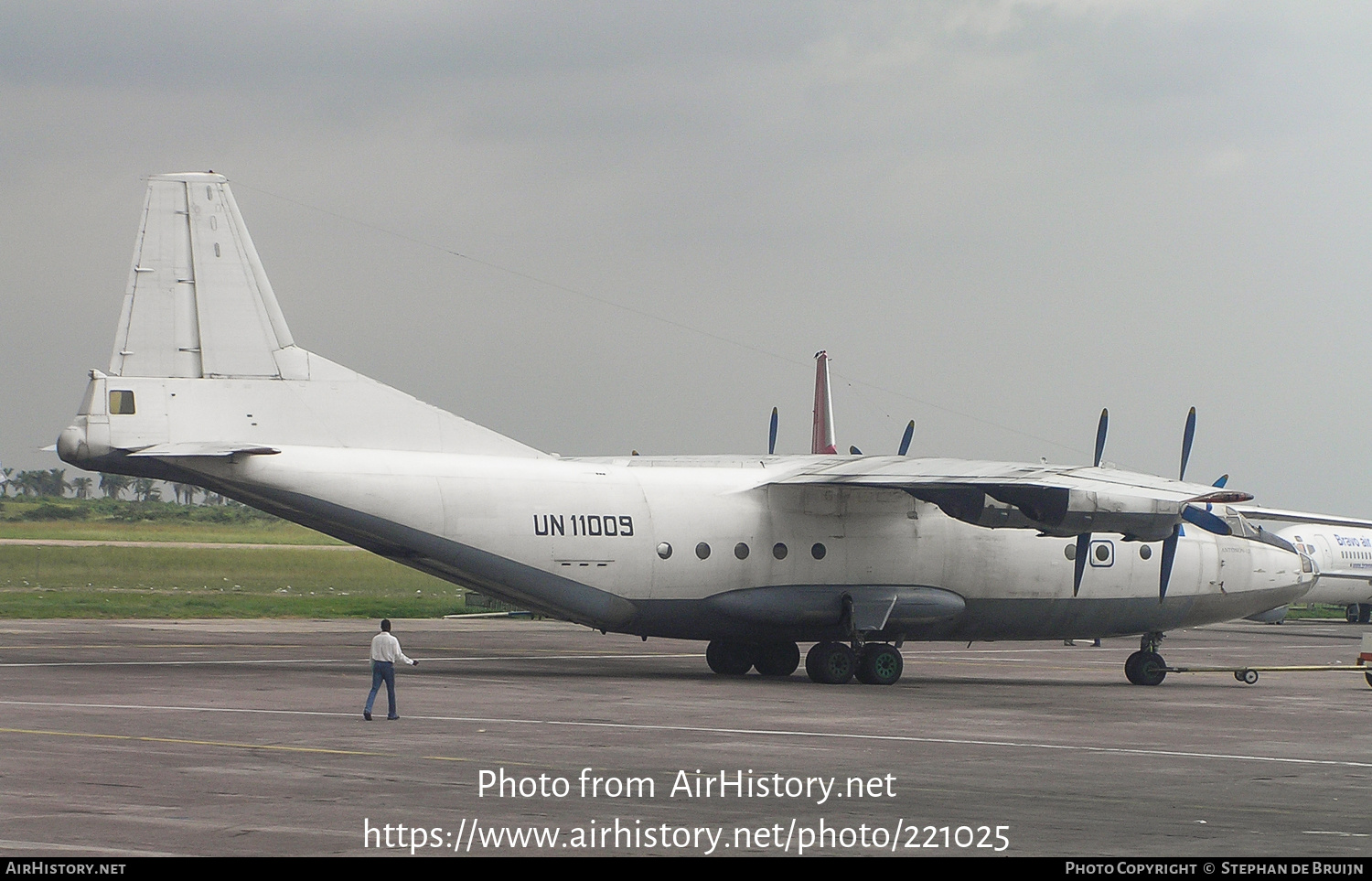 Aircraft Photo of UN-11009 | Antonov An-12B | GST Aero | AirHistory.net #221025