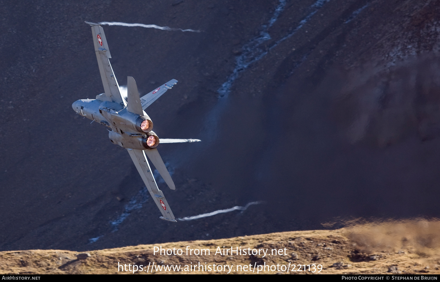 Aircraft Photo of J-5003 | McDonnell Douglas F/A-18C Hornet | Switzerland - Air Force | AirHistory.net #221139