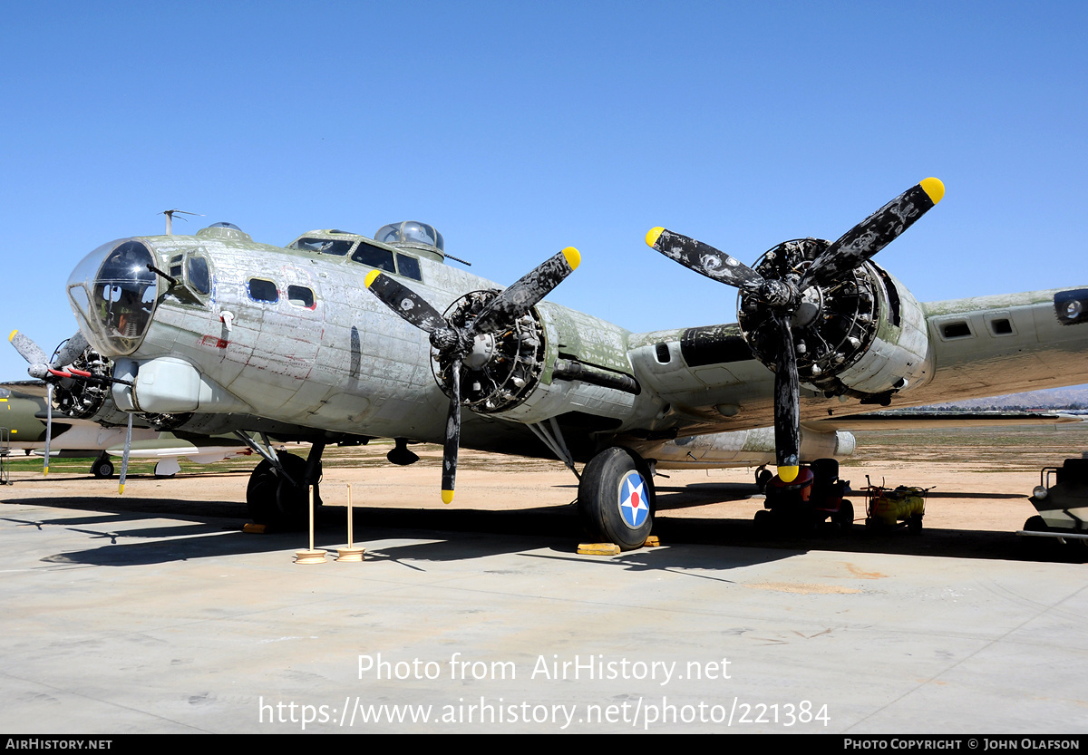 Aircraft Photo of 44-6393 | Boeing B-17G Flying Fortress | USA - Air Force | AirHistory.net #221384