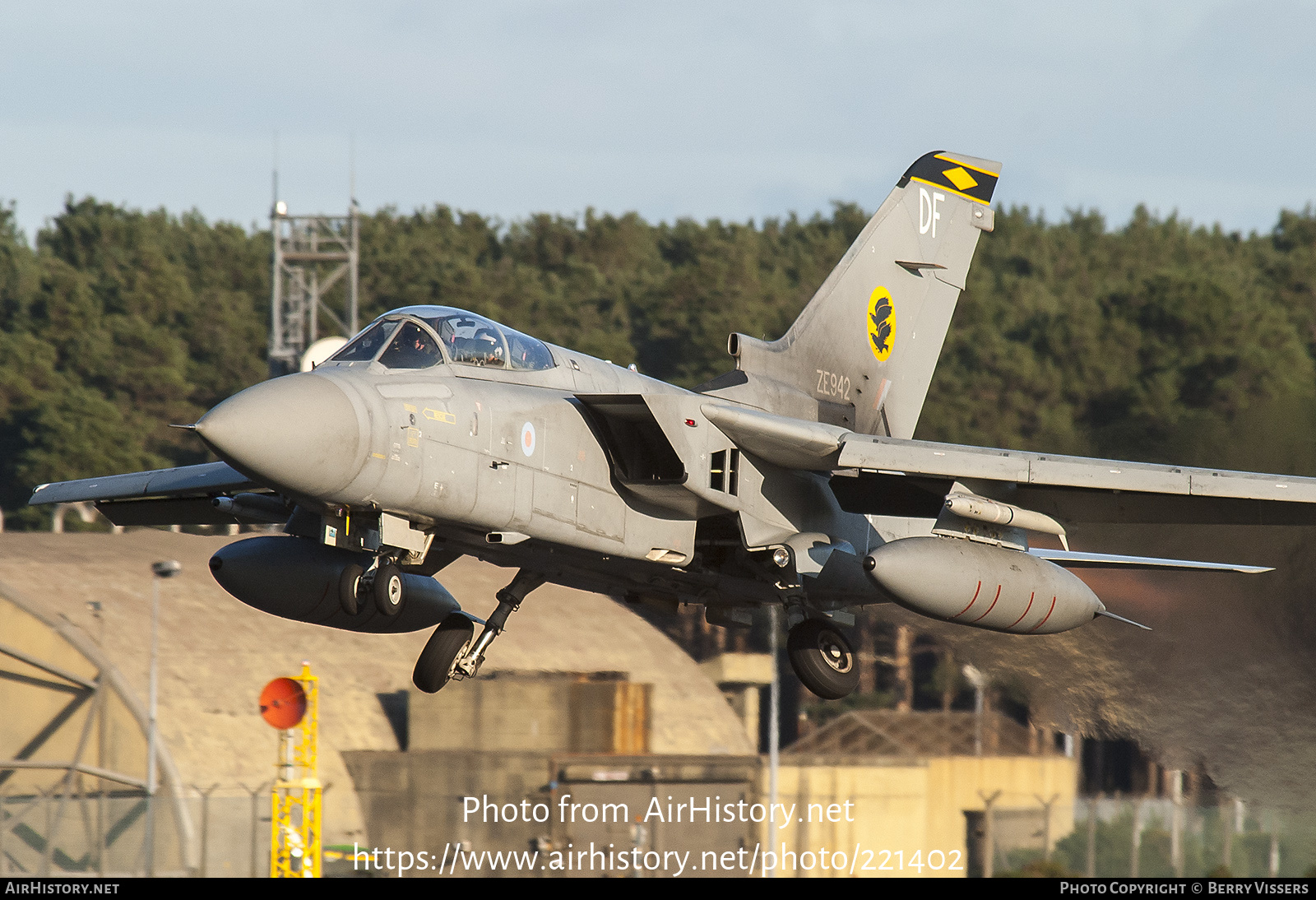 Aircraft Photo of ZE942 | Panavia Tornado F3 | UK - Air Force | AirHistory.net #221402