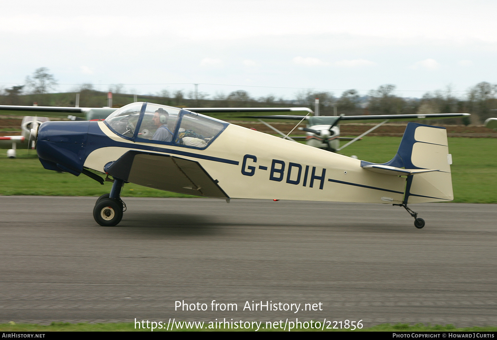 Aircraft Photo of G-BDIH | SAN Jodel D-117 | AirHistory.net #221856