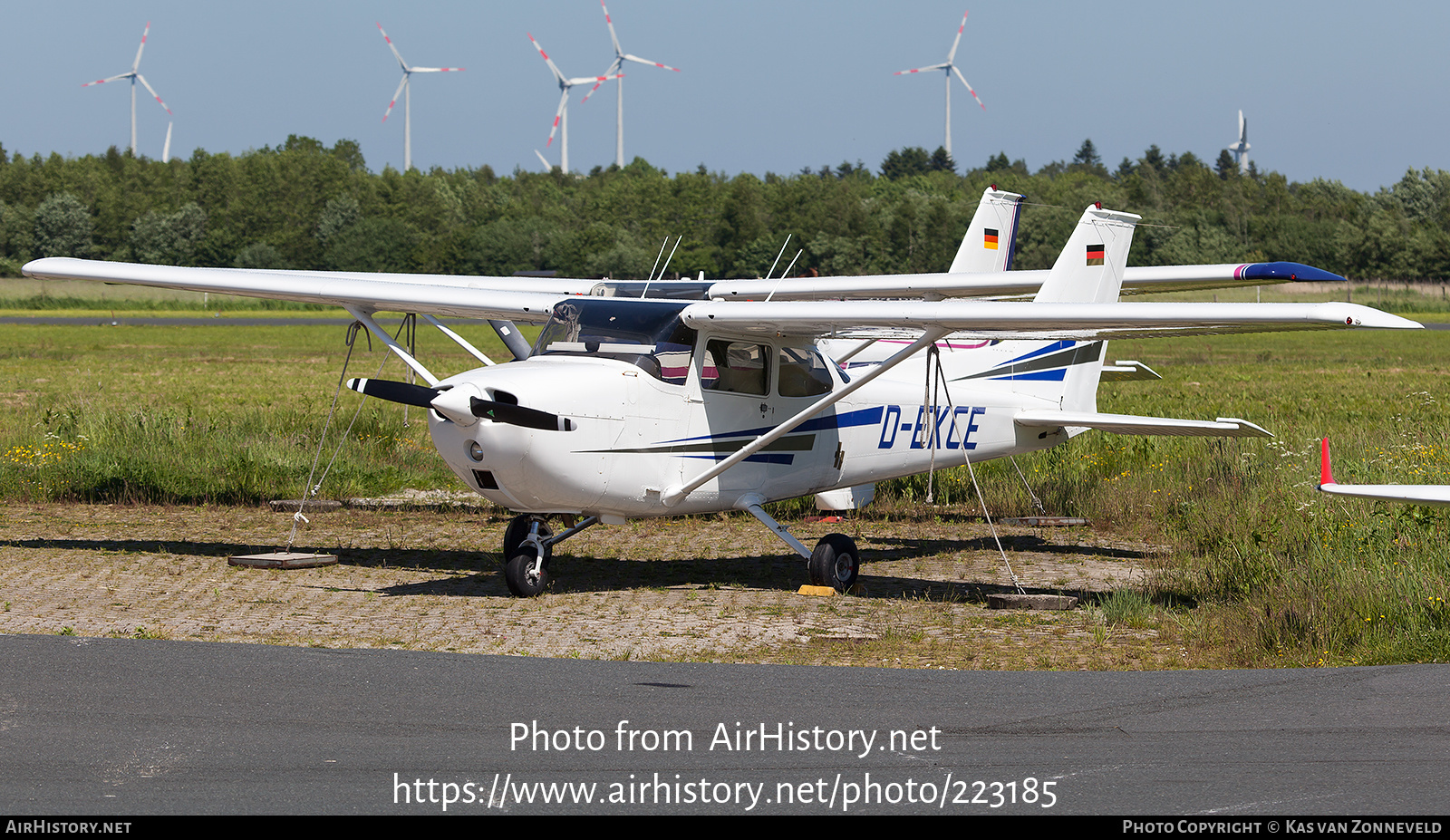 Aircraft Photo of D-EKCE | Cessna 172M Skyhawk | AirHistory.net #223185