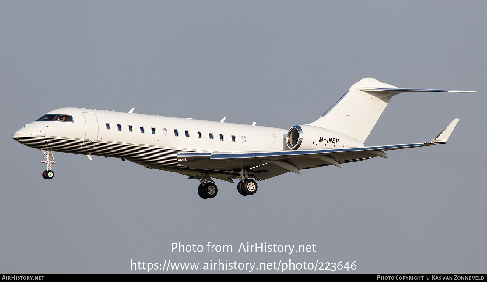 Aircraft Photo of M-INER | Bombardier Global 6000 (BD-700-1A10) | AirHistory.net #223646