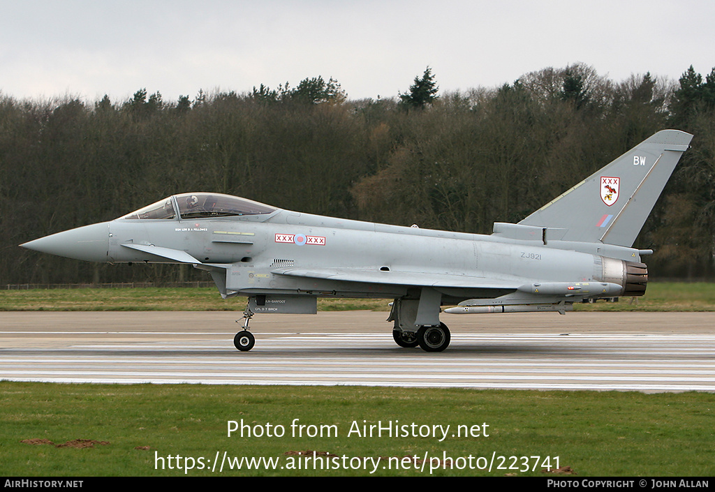 Aircraft Photo of ZJ921 | Eurofighter EF-2000 Typhoon F2 | UK - Air Force | AirHistory.net #223741