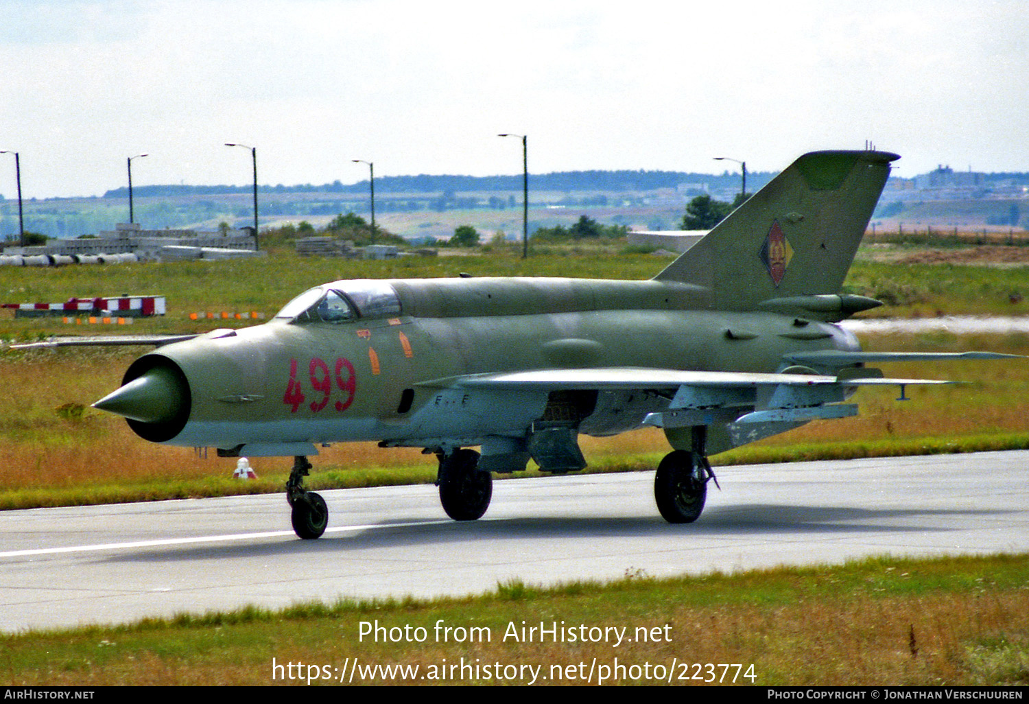 Aircraft Photo of 499 | Mikoyan-Gurevich MiG-21M | East Germany - Air Force | AirHistory.net #223774