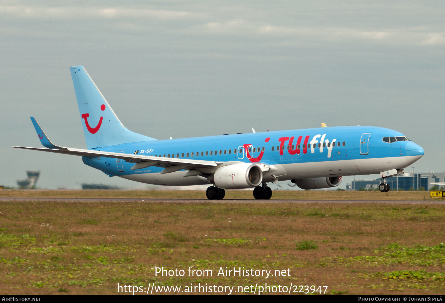 Aircraft Photo of SE-DZV | Boeing 737-804 | TUIfly Nordic | AirHistory.net #223947