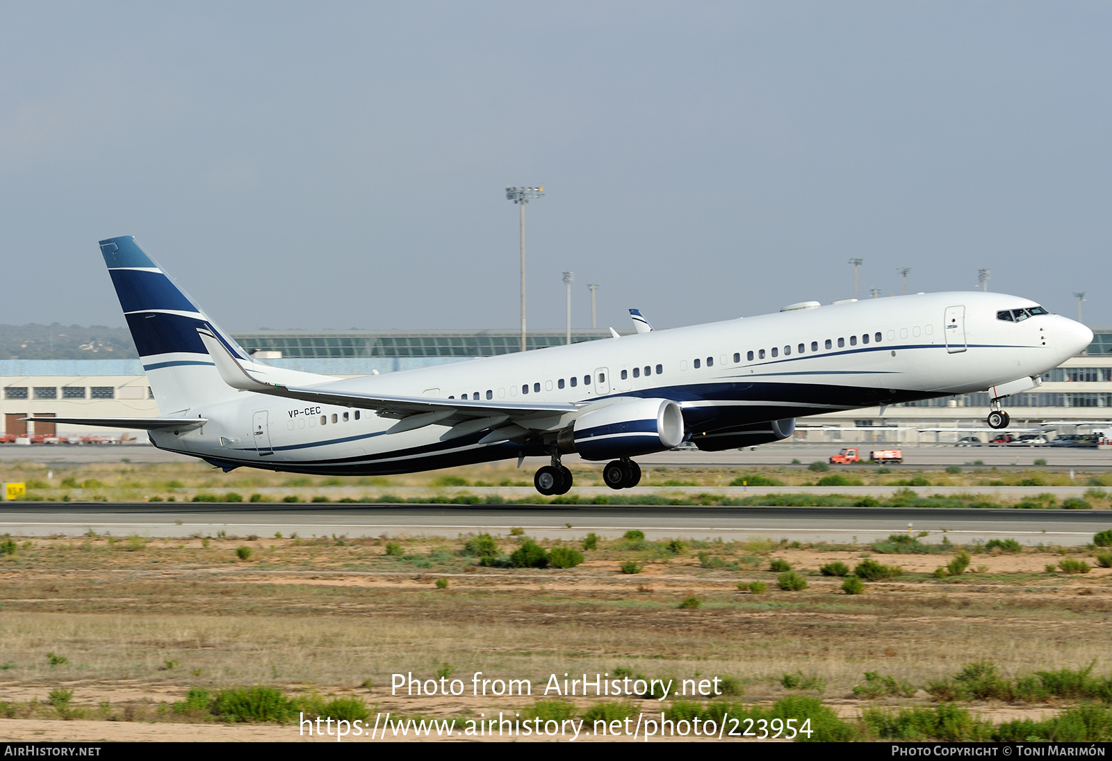 Aircraft Photo of VP-CEC | Boeing 737-9HW/ER BBJ3 | Mid East Jet | AirHistory.net #223954