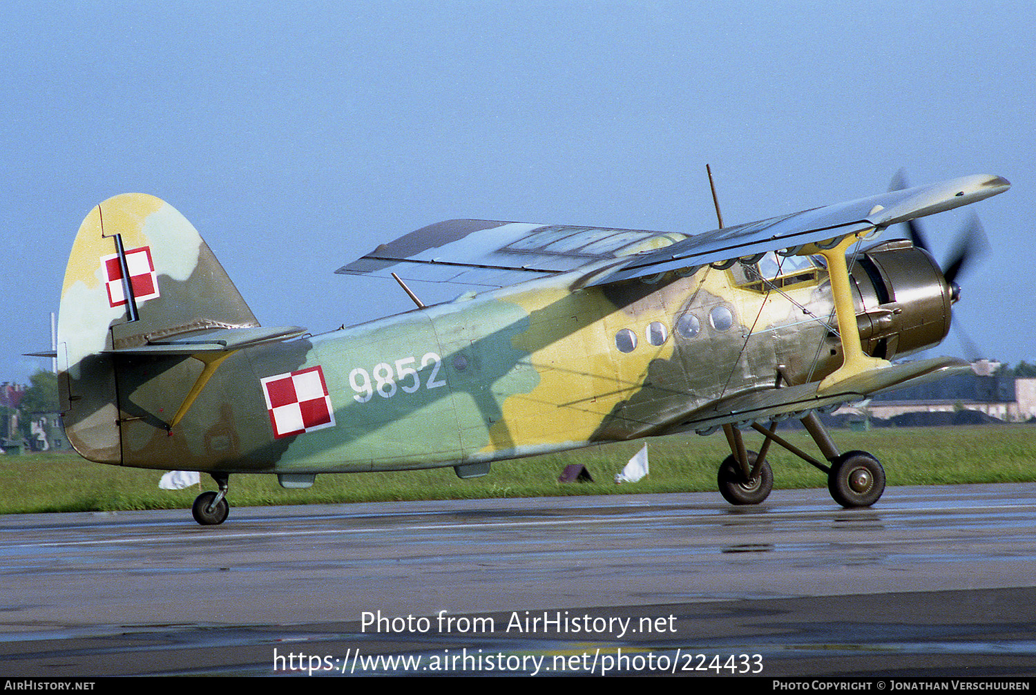 Aircraft Photo of 9852 | Antonov An-2T | Poland - Air Force | AirHistory.net #224433