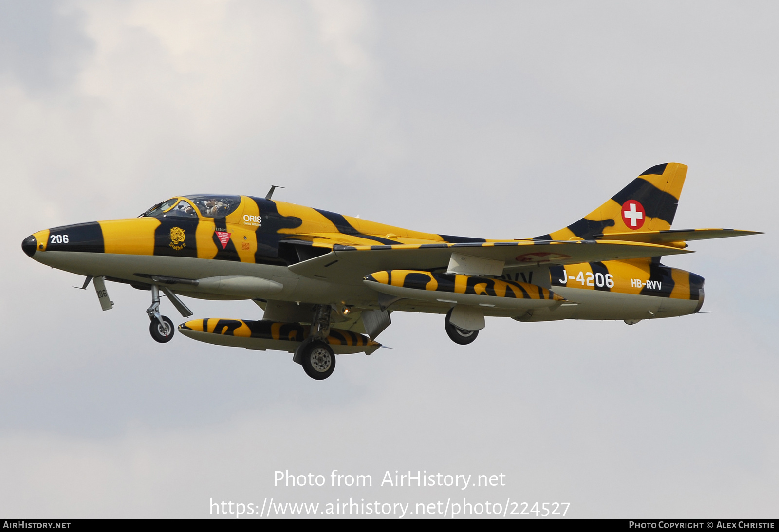 Aircraft Photo of HB-RVV / J-4206 | Hawker Hunter T68 | Switzerland - Air Force | AirHistory.net #224527