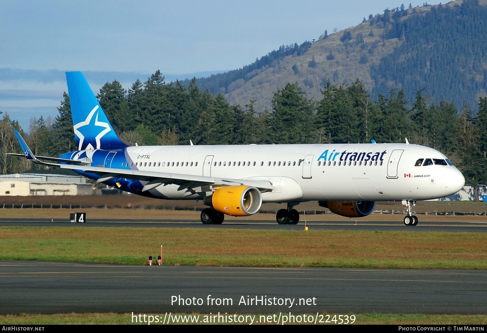 Aircraft Photo of C-FTXL | Airbus A321-211 | Air Transat | AirHistory.net #224539