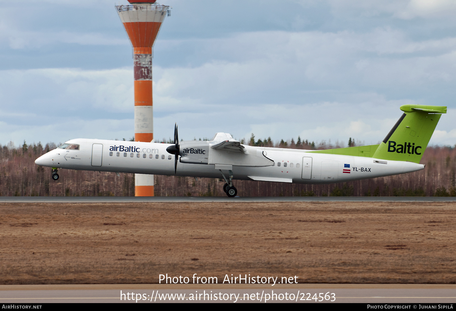 Aircraft Photo of YL-BAX | Bombardier DHC-8-402 Dash 8 | AirBaltic | AirHistory.net #224563