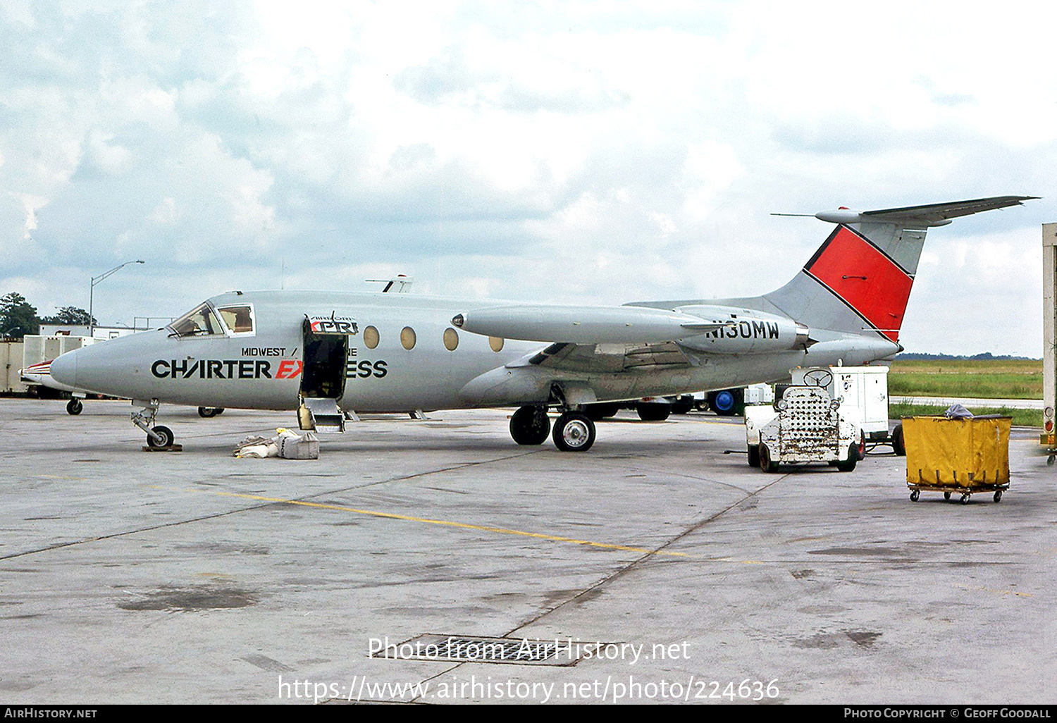 Aircraft Photo of N130MW | HFB HFB-320 Hansa Jet | Midwest Air Charter | AirHistory.net #224636