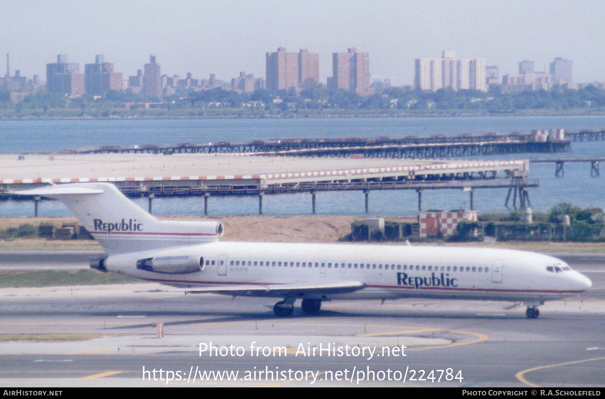 Aircraft Photo of N721RW | Boeing 727-2M7/Adv | Republic Airlines | AirHistory.net #224784