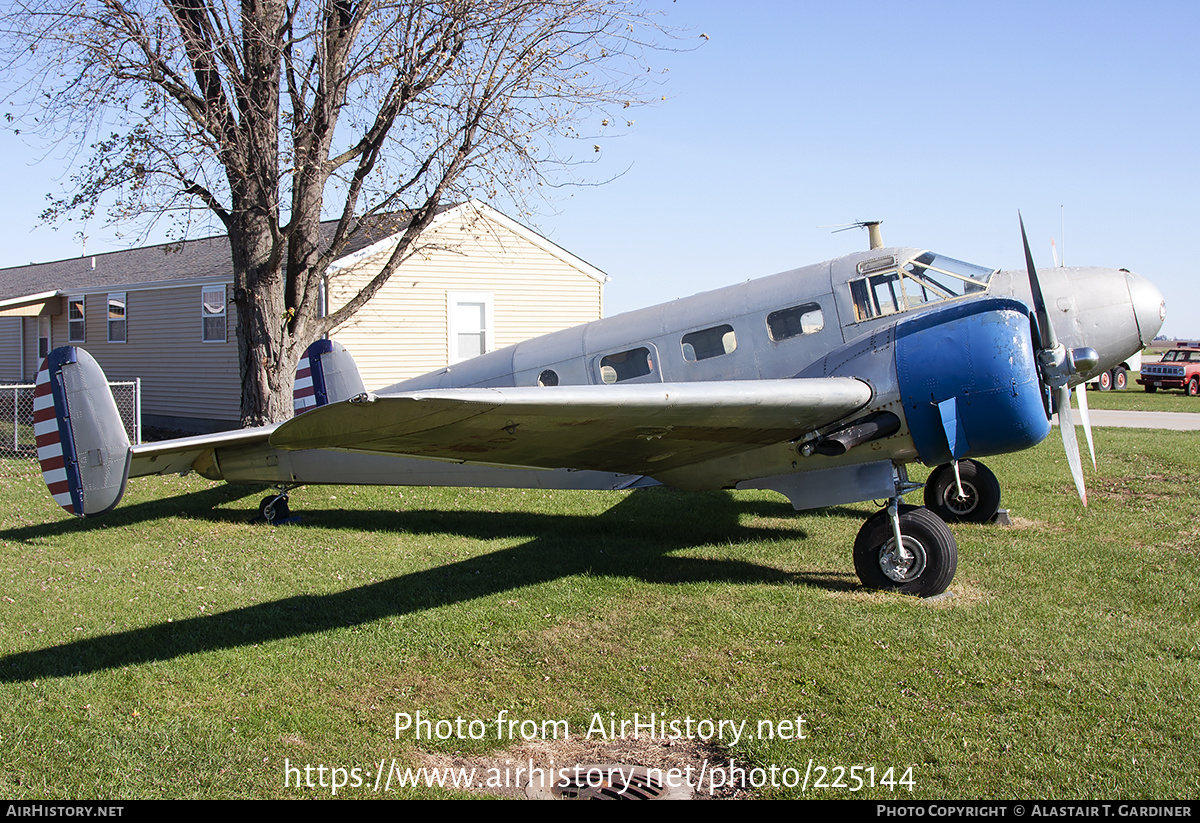 Aircraft Photo of N44569 | Beech UC-45F Expeditor | AirHistory.net #225144