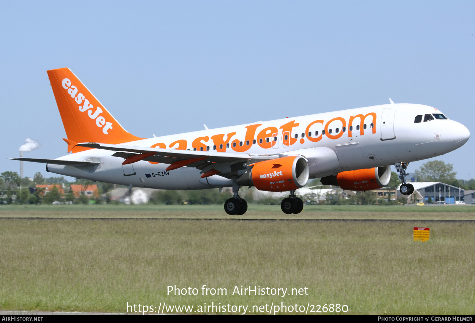 Aircraft Photo of G-EZAV | Airbus A319-111 | EasyJet | AirHistory.net #226880