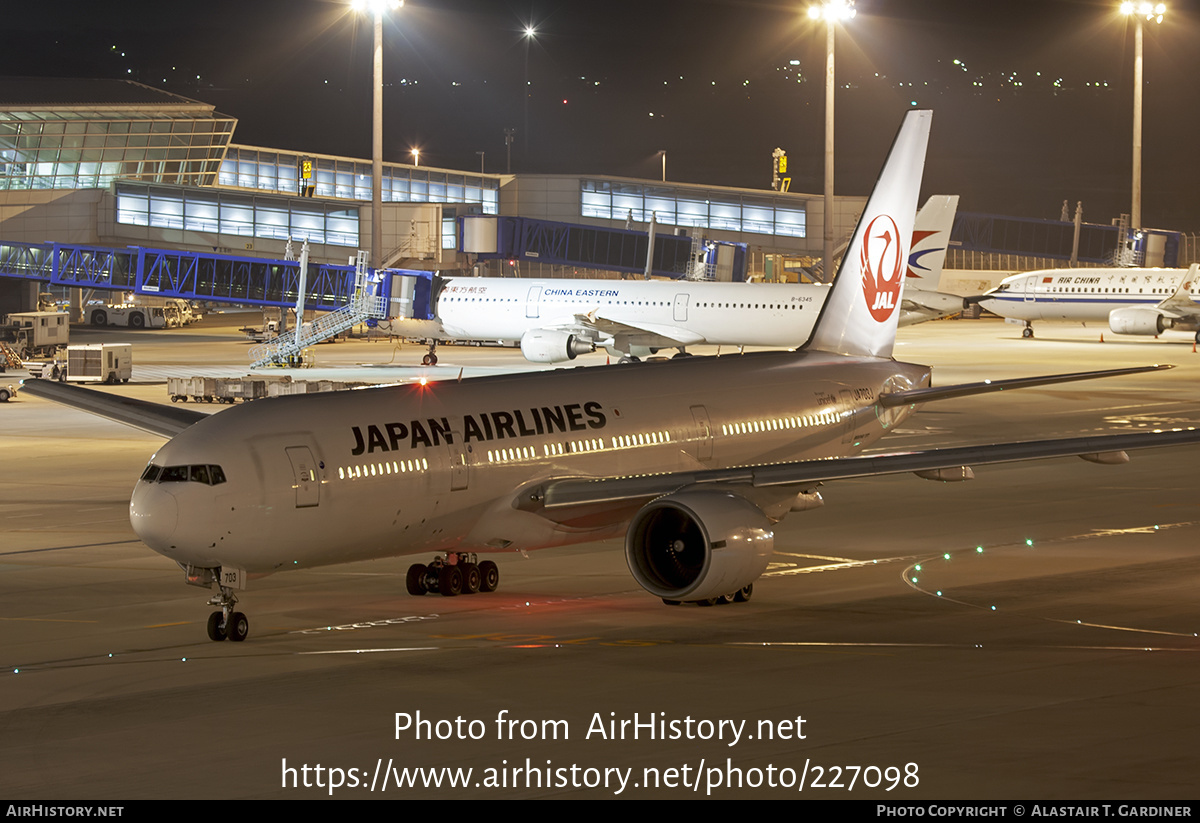 Aircraft Photo of JA703J | Boeing 777-246/ER | Japan Airlines - JAL | AirHistory.net #227098