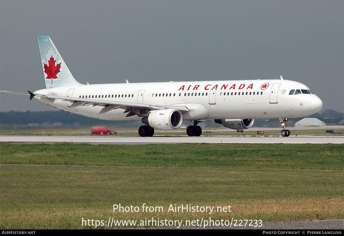 Aircraft Photo of C-GITU | Airbus A321-211 | Air Canada | AirHistory.net #227233