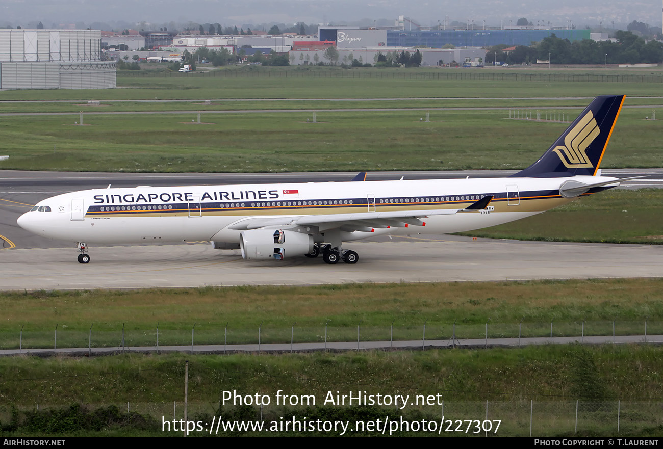 Aircraft Photo of F-WWKV | Airbus A330-343E | Singapore Airlines | AirHistory.net #227307