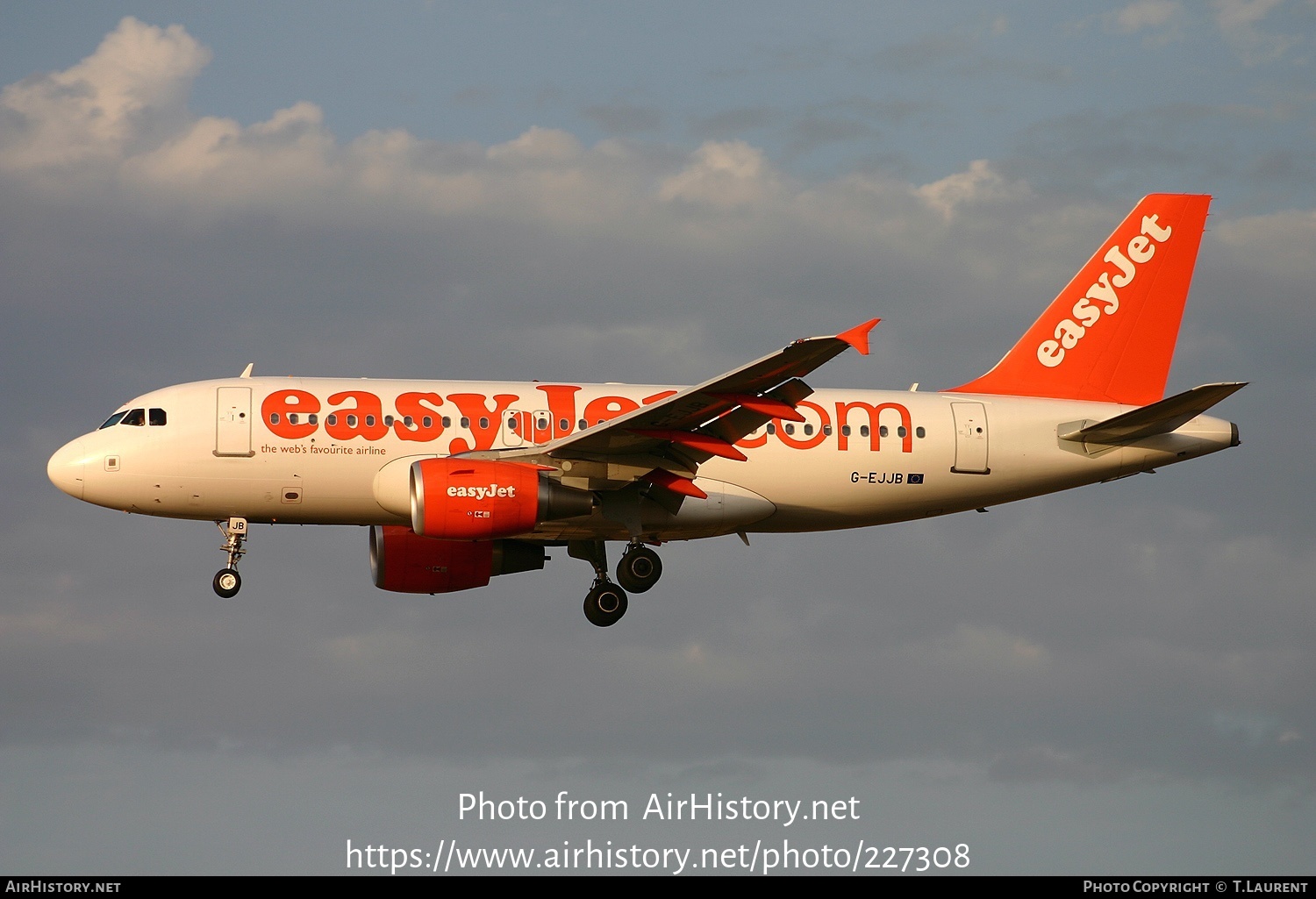 Aircraft Photo of G-EJJB | Airbus A319-111 | EasyJet | AirHistory.net #227308