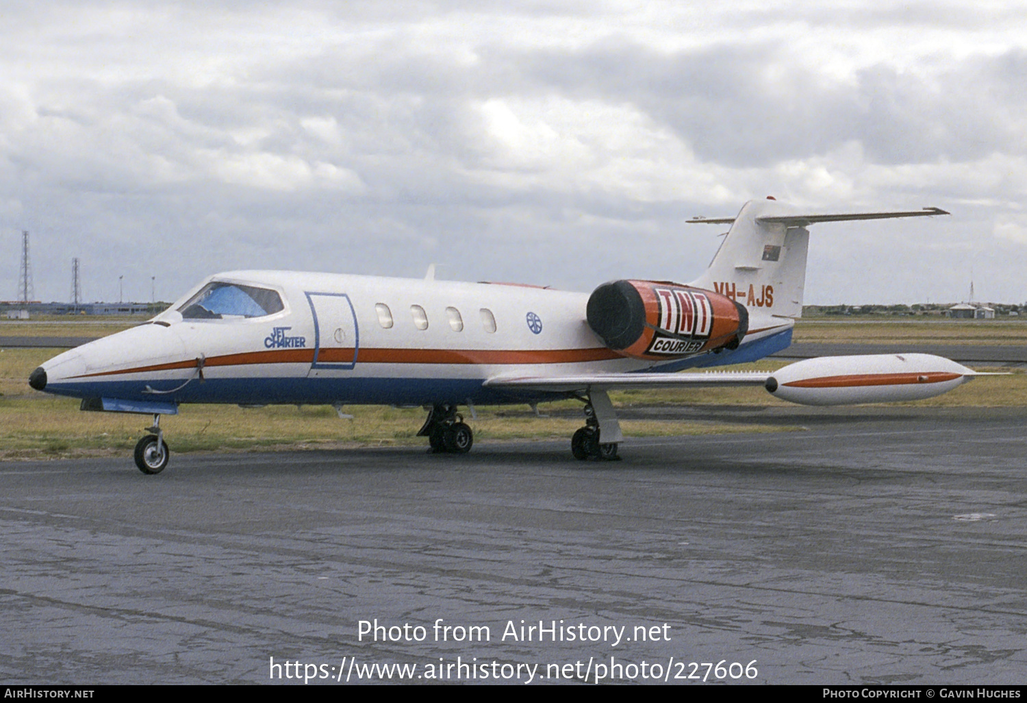 Aircraft Photo of VH-AJS | Gates Learjet 35A | TNT Air Couriers | AirHistory.net #227606