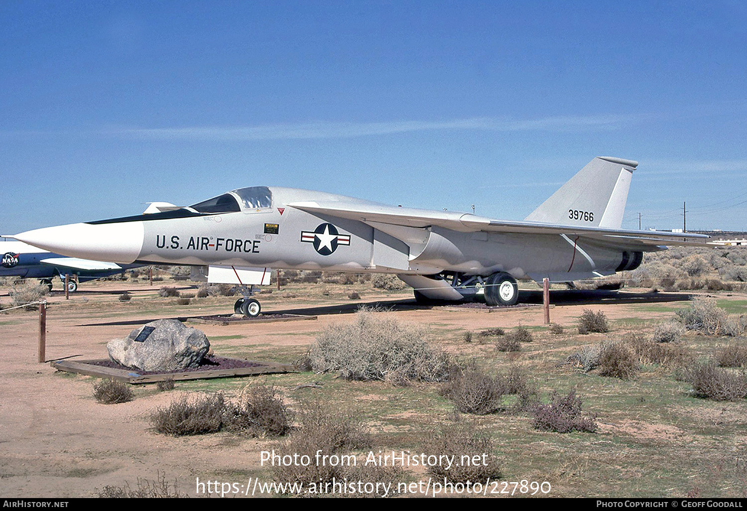 Aircraft Photo of 63-9766 / 39766 | General Dynamics F-111A Aardvark | USA - Air Force | AirHistory.net #227890