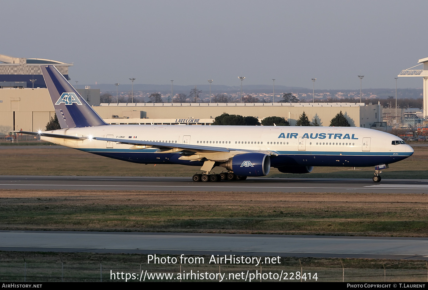 Aircraft Photo of F-OMAY | Boeing 777-2Q8/ER | Air Austral | AirHistory.net #228414