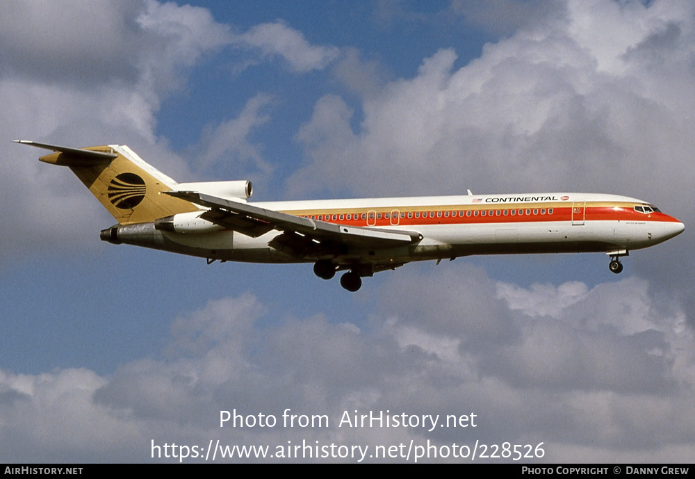 Aircraft Photo of N88711 | Boeing 727-224 | Continental Airlines | AirHistory.net #228526