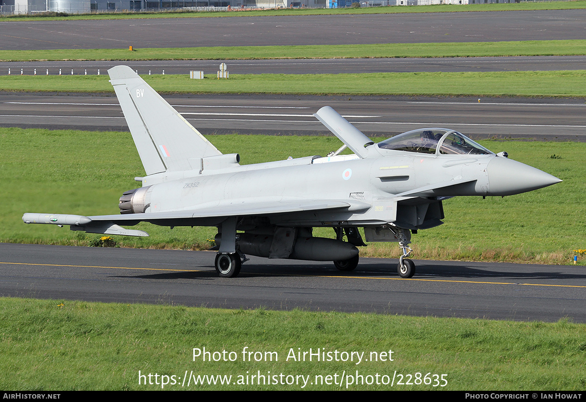 Aircraft Photo of ZK352 | Eurofighter EF-2000 Typhoon FGR4 | UK - Air Force | AirHistory.net #228635