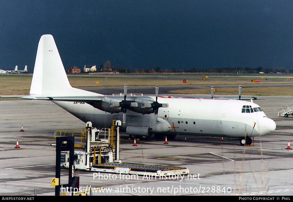 Aircraft Photo of ZS-RSI | Lockheed L-100-30 Hercules (382G) | Safair | AirHistory.net #228840