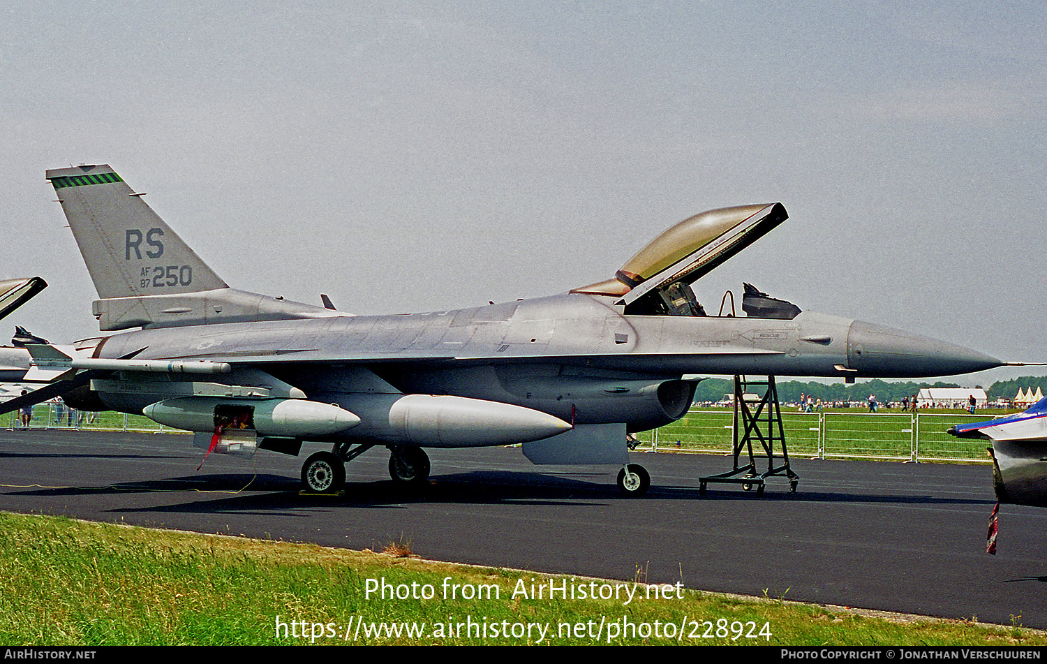 Aircraft Photo of 87-0250 / AF87-250 | General Dynamics F-16C Fighting Falcon | USA - Air Force | AirHistory.net #228924