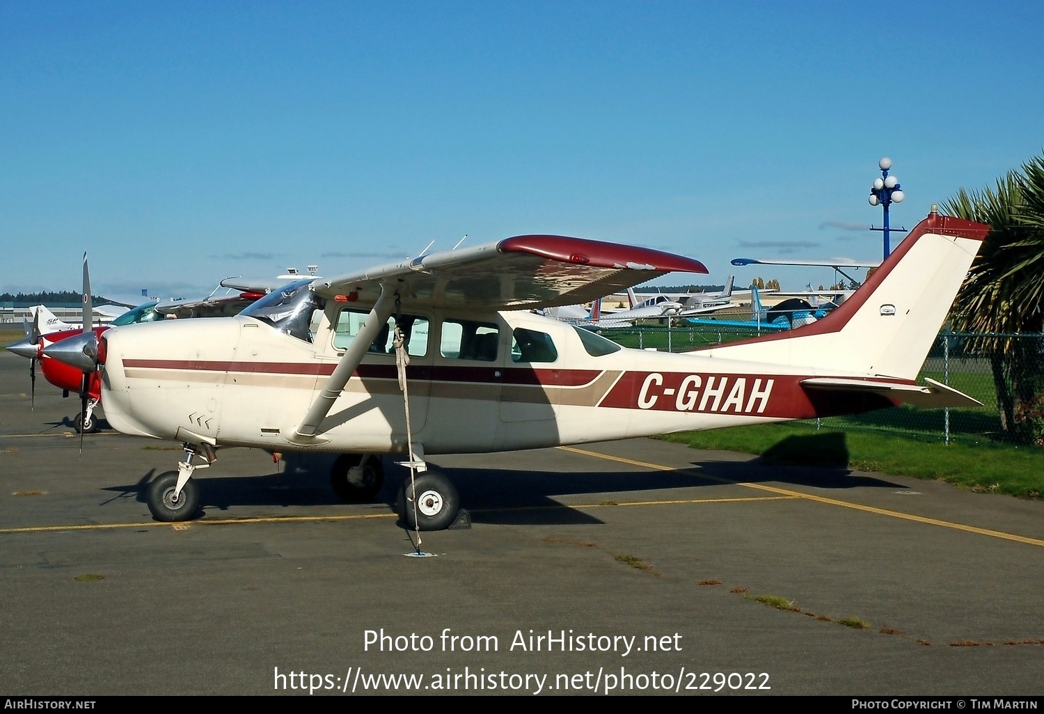 Aircraft Photo of C-GHAH | Cessna 210-5A | AirHistory.net #229022