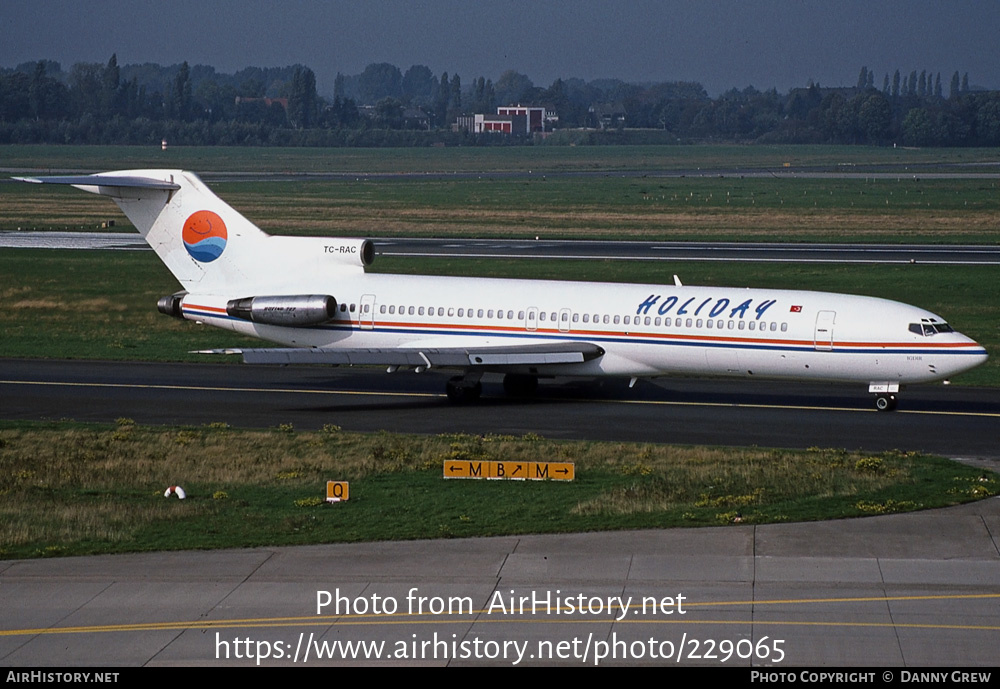 Aircraft Photo of TC-RAC | Boeing 727-230/Adv | Holiday Airlines | AirHistory.net #229065