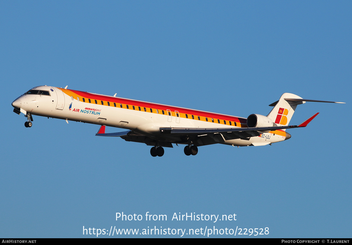 Aircraft Photo of EC-LOJ | Bombardier CRJ-1000ER NG (CL-600-2E25) | Air Nostrum | AirHistory.net #229528